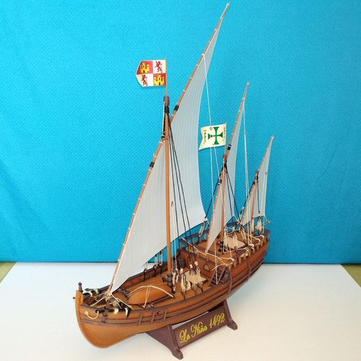 Image032.jpg Columbus caravel Nina (1492)