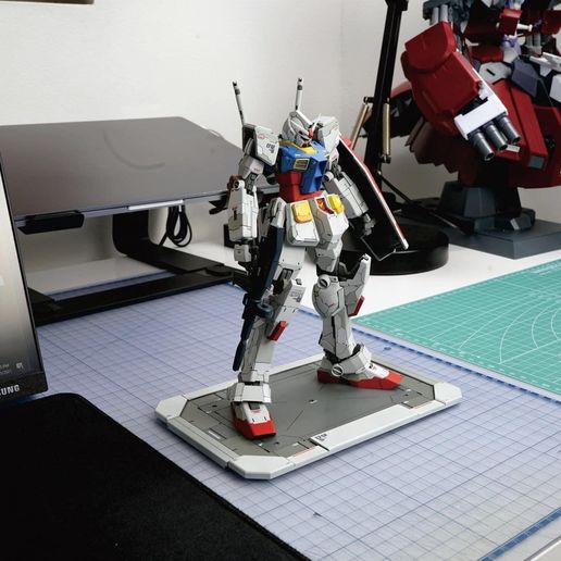 206069038_4090888687662643_3128823014064891411_n.jpg GUNDAM STAND BASE FOR MG1/100