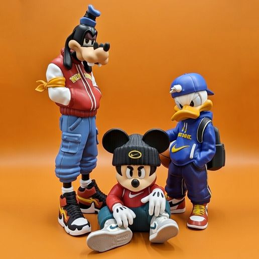 THE SQUAD/ MICKEY, GOOFY AND DONALD STREETWEAR/ URBAN VIBES