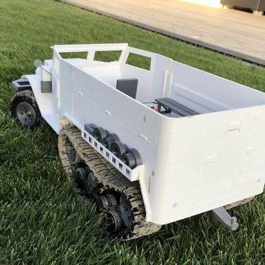 IMG_0040.JPEG 3D Printed RC Truck / Half-track