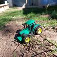20240916_151301.jpg JD Tractor Armable Toy