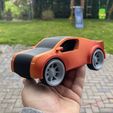 Wind-up car Phantom V1