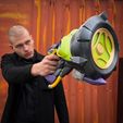 Lucio-Sonic-Amplifier-prop-replica-Overwatch-2-by-Blasters4Masters-6.jpg Lucio Sonic Amplifier Overwatch 2