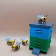 WhatsApp-Image-2023-09-21-at-17.37.45.jpeg A bee hive