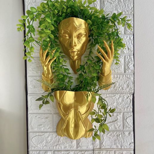 Wonder/Woman Wall Mount Planter