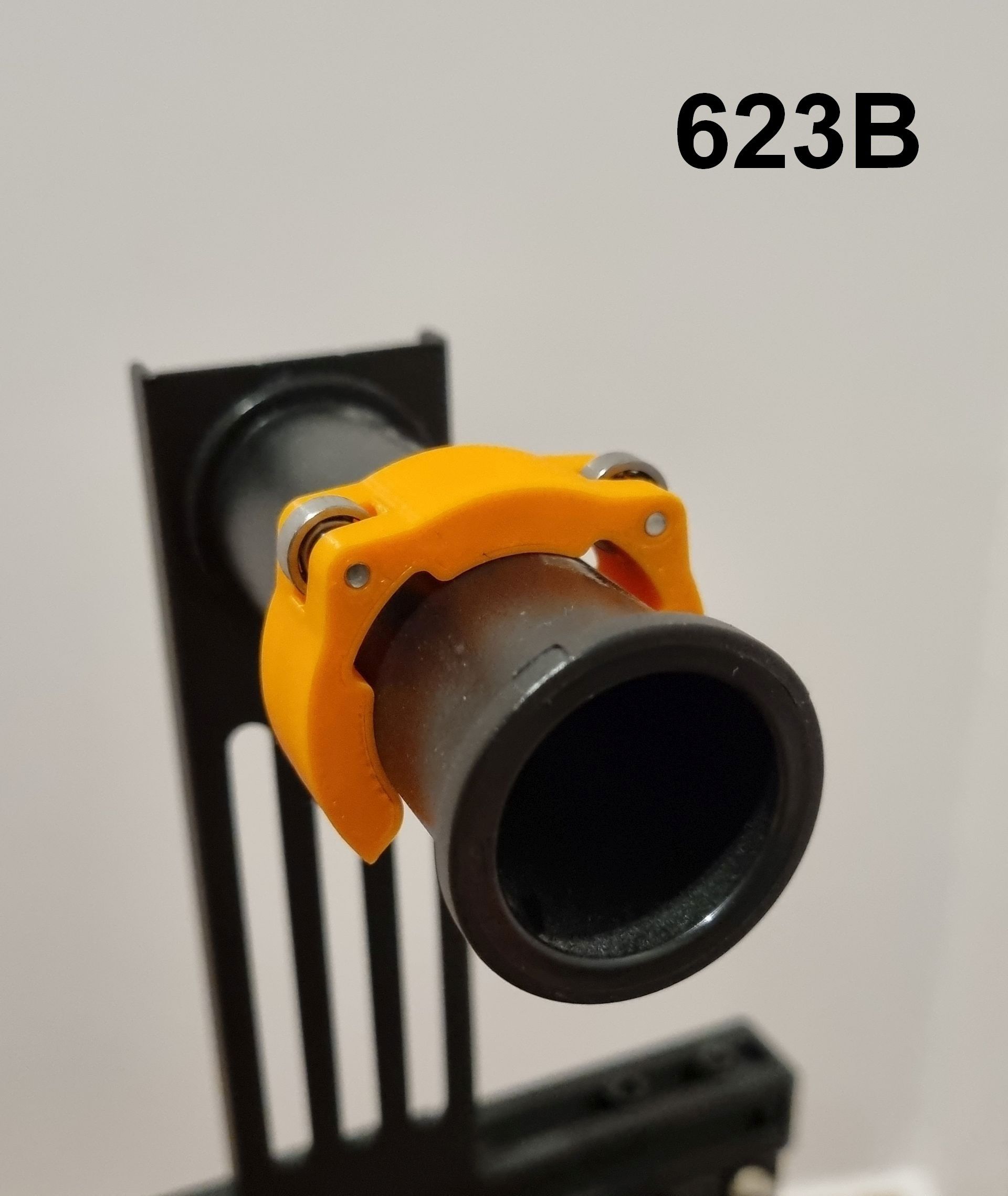 623B Archivo STL 608 Ender 3 (o 623) soporte de bobina de rodamiento・Modelo imprimible en 3D para descargar, VincentH