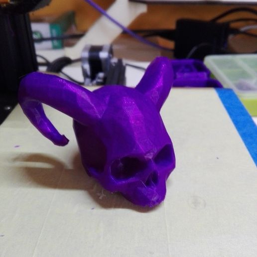 01ff85fcbb90fd94ba38578b34e82653_display_large.jpg Рогатый череп LOW POLY