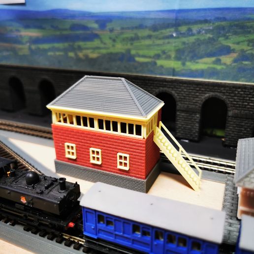 IMG_20230304_143306.jpg Signal Box (Scalable)