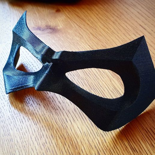 IMG_20191027_153525_252.jpg Robin Maske Arkham Knight