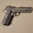 IMG_20220317_204214.jpg COLT 1911 ERGONOMIC GRIP PANEL HITMAN