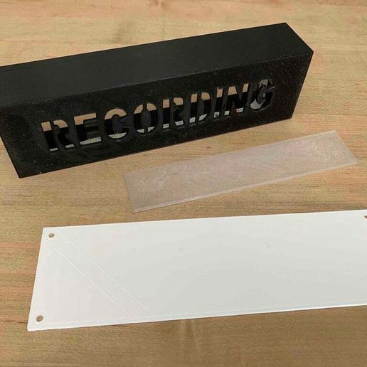 IMG_4982.jpg Enregistrement d'un avertissement lumineux pour le studio