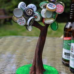 DSC_0017.jpg Free STL file Crown Cork Party Beer Tree・3D printing design to download