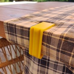 IMG_20210610_133722.jpg Tablecloth clip / clamp for a 45mm thick table