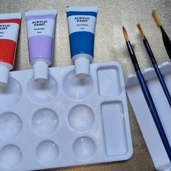 9eb1a649-46eb-4512-ab67-6f74475495e7.jpg Paint mixing palette + brush holder
