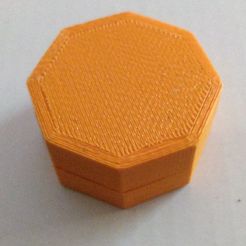container.jpeg Small screwtop container