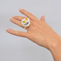1.jpg Fichier STL gratuit Green pearl ring (size 5)・Objet imprimable en 3D à télécharger