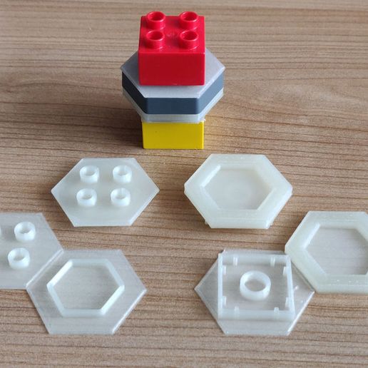 photo.jpg Gravitrax to Duplo adapter (remixed)