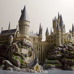 1.jpg Free 3D file Hogwarts Castle (Harry Potter)・3D printing template to download
