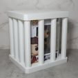 DSC01134.jpg Cage Display for Collectibles (Gated Front) (3.5 x 4.5 x 6.25-inch Product Box)