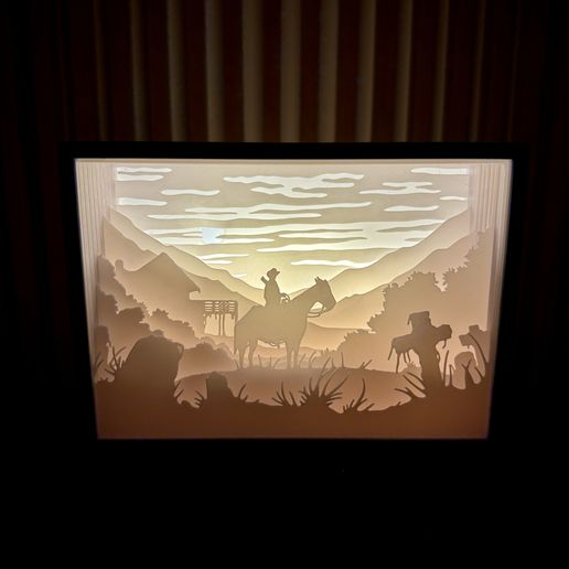 IMG_0418.jpg Red Dead Redemption 3D Shadow Box Lamp