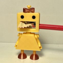 IMG_0859.jpg Archivo STL gratis Chica robot sacapuntas・Plan de la impresora 3D para descargar