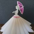 lady_with_umbrella.jpg Lady with the umbrella. 3D quilling napkin holder.
