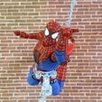 i A a SN & hi a~ | en tit t nti et Tie J The Amazing Spider-Man Hands for Marvel Legends Action Figures