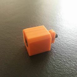 7423224b-d946-4ece-8325-6f48e742b2c0.jpg Free 3D file Linear guide stopper for 20x20 aluminium profile・Model to download and 3D print