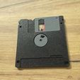 Floppy_Disk_Back.jpg 💾Retro Floppy Disk -Scale 1:1- Micro SD Cards Organizer – Holds 12 Cards