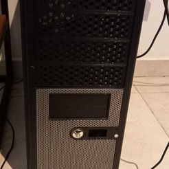 tapas-de-la-pc.jpg couvercle avant de l'armoire