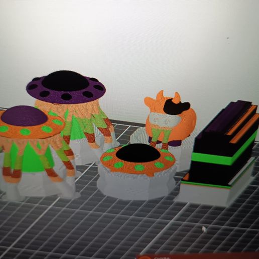 b9f7da5a-59f1-401a-b794-2e563b68e3f4.jpg Abbildung Aliens gegen Tiere