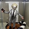 IMG_9460.jpeg Beetlejuice - socle de présentation à l'échelle 1/6