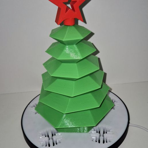 20251118_191645.jpg Luz nocturna del árbol de Navidad