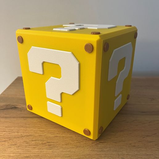 SUPER MARIO LUCKY BOX