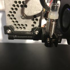 Impresión 3D Soporte para deposito de válvula de seguridad termo  electrico・Cults