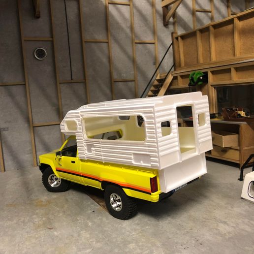 Archivo STL Camper para rc 1/18 Toyota hillux FMS・Diseño para descargar