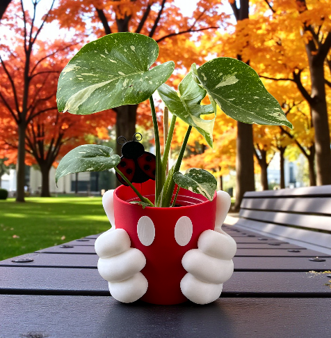 🤲 Mickey Hands Vase: A touch of Disney magic for your decor