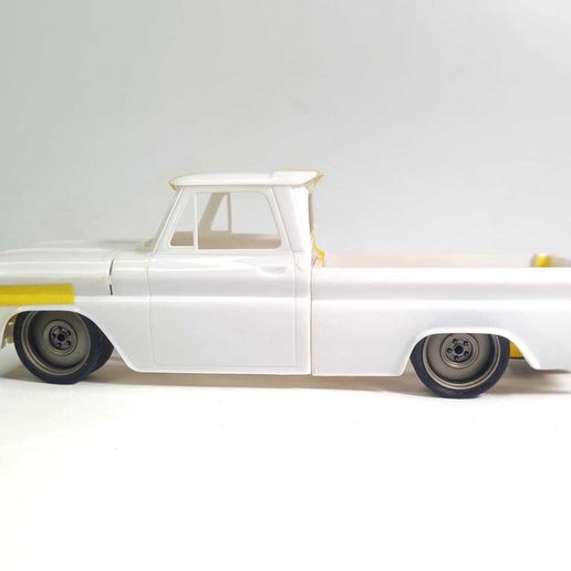 WhatsApp-Image-2024-09-20-at-13.20.56-1.jpeg 66 CHEVY FLEETSIDE FRAME FOR 1/25 REVELL MODEL KIT.