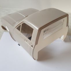 container_crawler-scaler-rc4wd-toyota-hilux-rear-wall-simple-3d-printing-219864.jpg Crawler Scaler RC4WD Toyota Hilux rear Wall simple