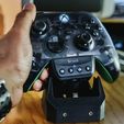 95d955e9-eb10-46fa-9d81-3f1648e69315.jpg Xbox One Controller Stand for Brooks Adapter