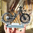 444479929_998996385562353_9002481987557526647_n.jpg Specialized demo 8 2019 Downhill