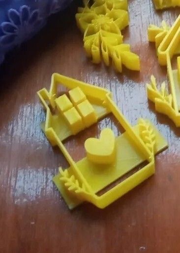 House with Square Windows & Heart Cookie Cutter / Cortante Casita con Ventana Cuadrada