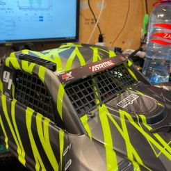 znDOyhJM.jpeg STL file Arrma Mojave Windshield Net・Model to download and 3D print