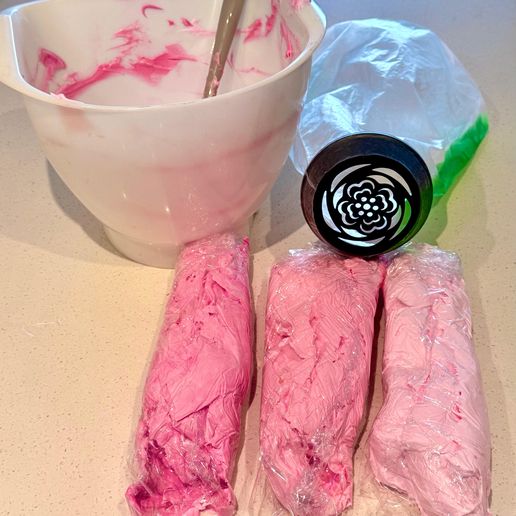 Russian-Style Flower Piping Tip