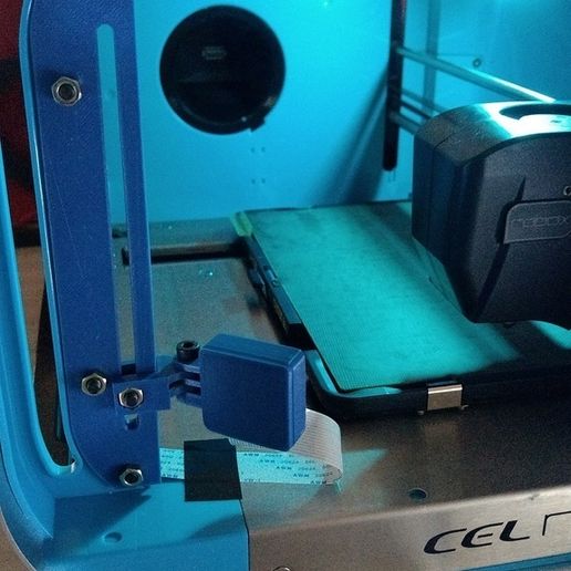 IMG_20170729_174015603_re.jpg Robox with RPI Camera mount