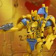 smallIMG_9759.jpg Transformers Kingdom Cheetor Gut Gun