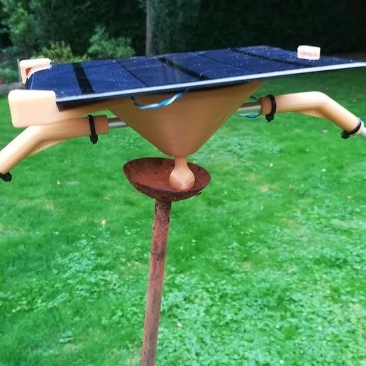 3fda7039e9df0a49fd3d79c6da966858_display_large.jpg Solar Plane rotating