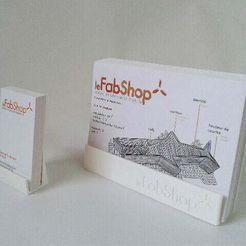 porte_cartes_LFS.jpg le FabShop business card and flyer holder.