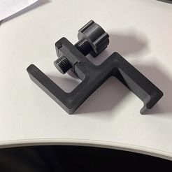 17BD245D-9D6B-45B5-923B-40C18738B0A2.jpg STL file Headset Hanger V1・3D printing design to download