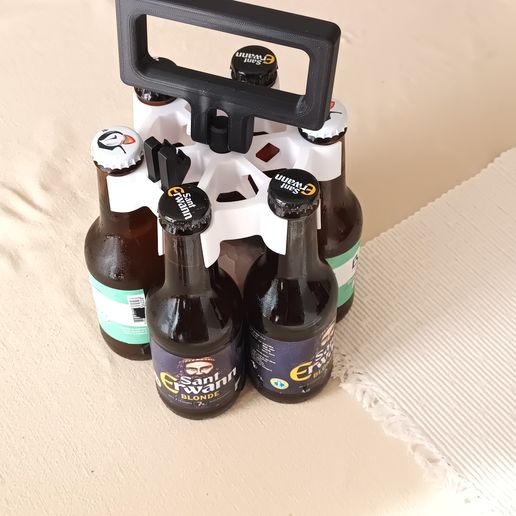 IMG_20250404_165537_7.jpg 6 pack 25-33cl beers fresh holder (star shaped ice compartiment included)